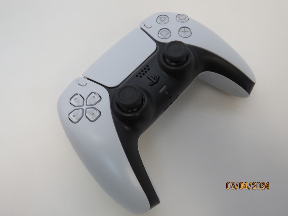 PlayStation 5 DualSense Wireless Controller - HALL EFFECT JOYSTICKS