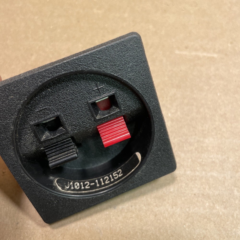 Infinity SM 152 Crossover Plate only J1012-112152. **CLEAN**