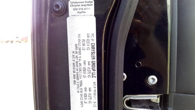 300 2014 Fuse Box Cabin 1038366111