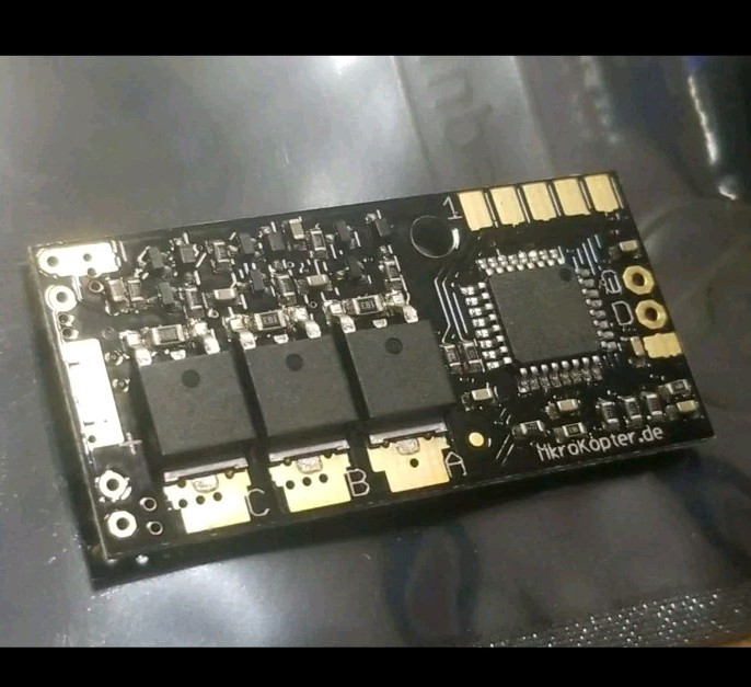 2 - BL-Ctrl V2.0 Mikrocopter Brushless Speed controllers ( Quantity 2)