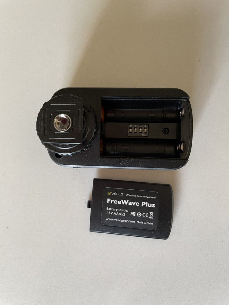 Vello Freewave Plus Wireless Remote Shutter Release for Nikon