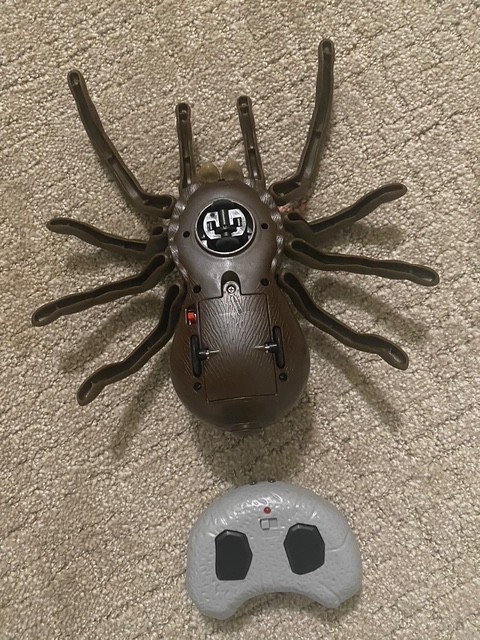 Discovery~RC Tarantula~Glowing Red Eyes~LED Infared Controlled Technology