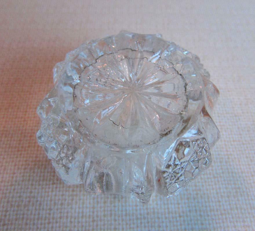 Highbee Button and Stars Panel Open Salt Dip ca. 1900 - 1905