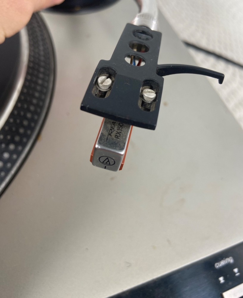 Technics SL-1600MK2 Direct-Drive Turntable Works