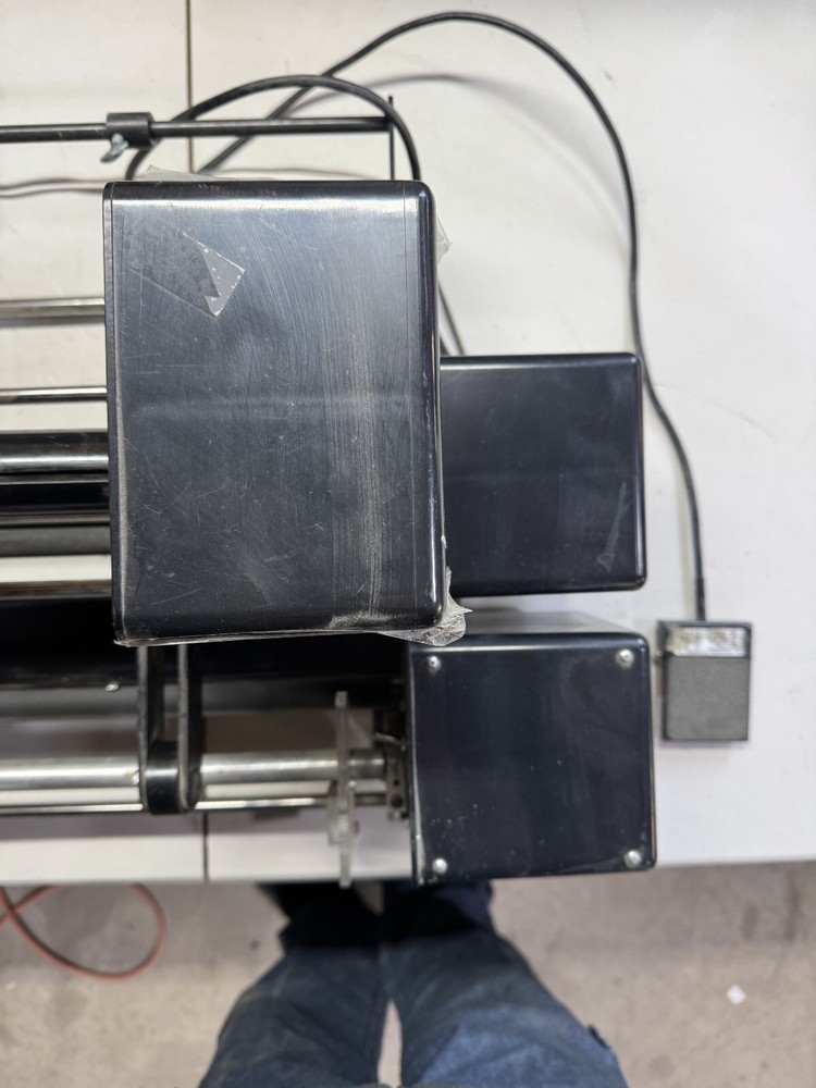 Bottle-Matic Dispensa-Matic Label Dispenser Applicator