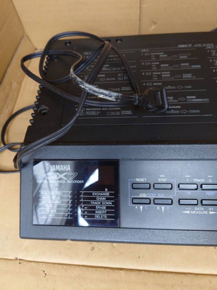 Yamaha qx7 hardware sequencer energized OK