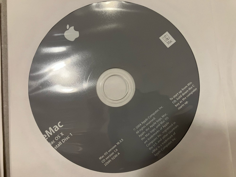 Apple eMac OS X eMac 10.3.5 Install Discs (3) Application Discs (9) Set
