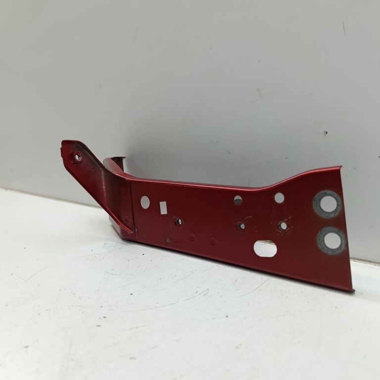 Mazda 3 Front Right Bracket Fender III 2014