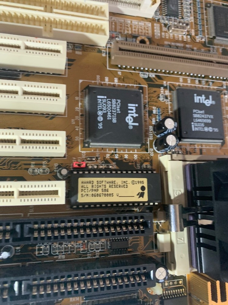 Socket 7 Intel Pciset Award bios 1995