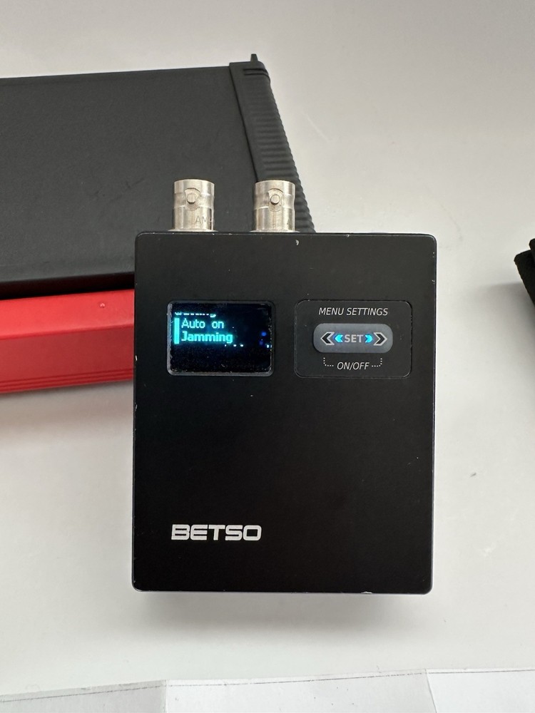BETSO SBOX-1N Highly accurate time code and word clock generator (sync box)