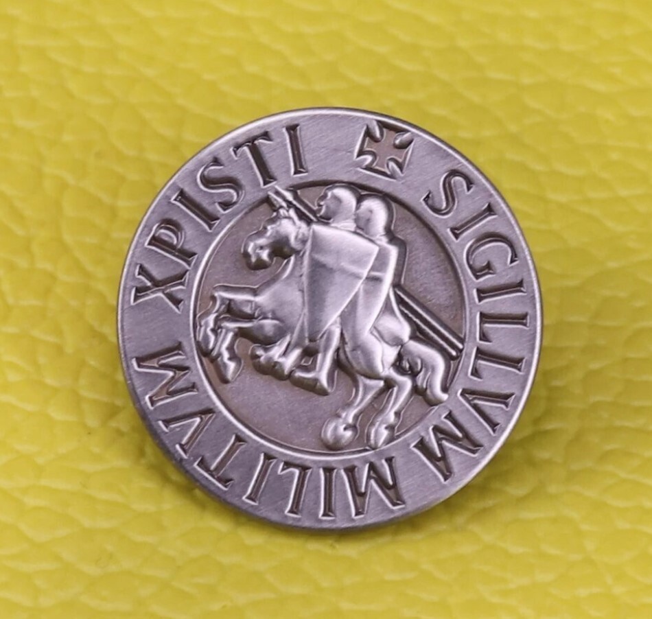Knights Templar Seal Silver  25mm Lapel Pin
