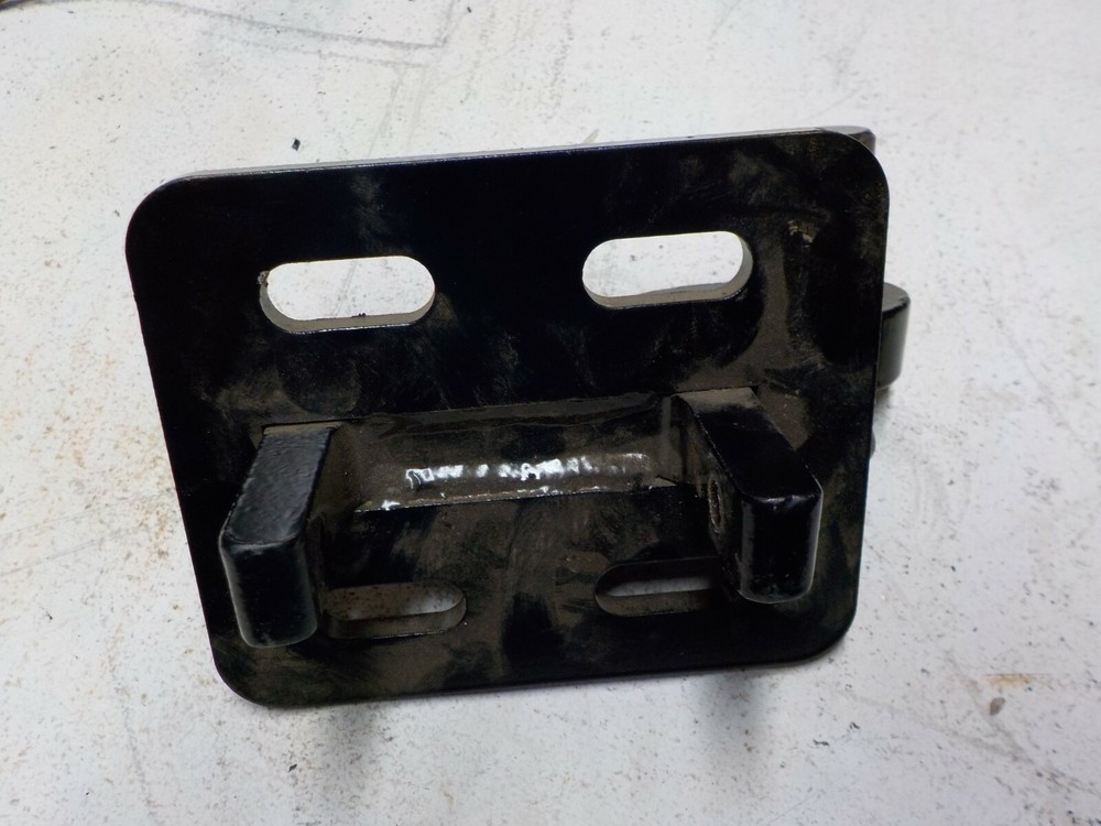 CAT, Caterpillar Upright As (As Shown) Hinge Support.