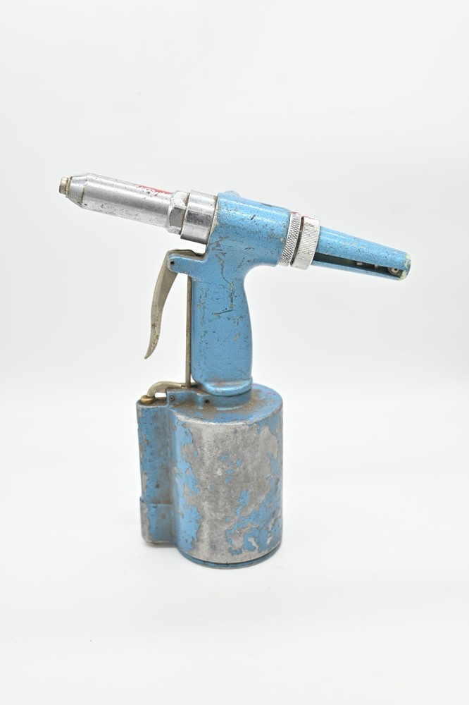 CENTRAL PNEUMATIC 3/16” AIR RIVETER / RIVET GUN