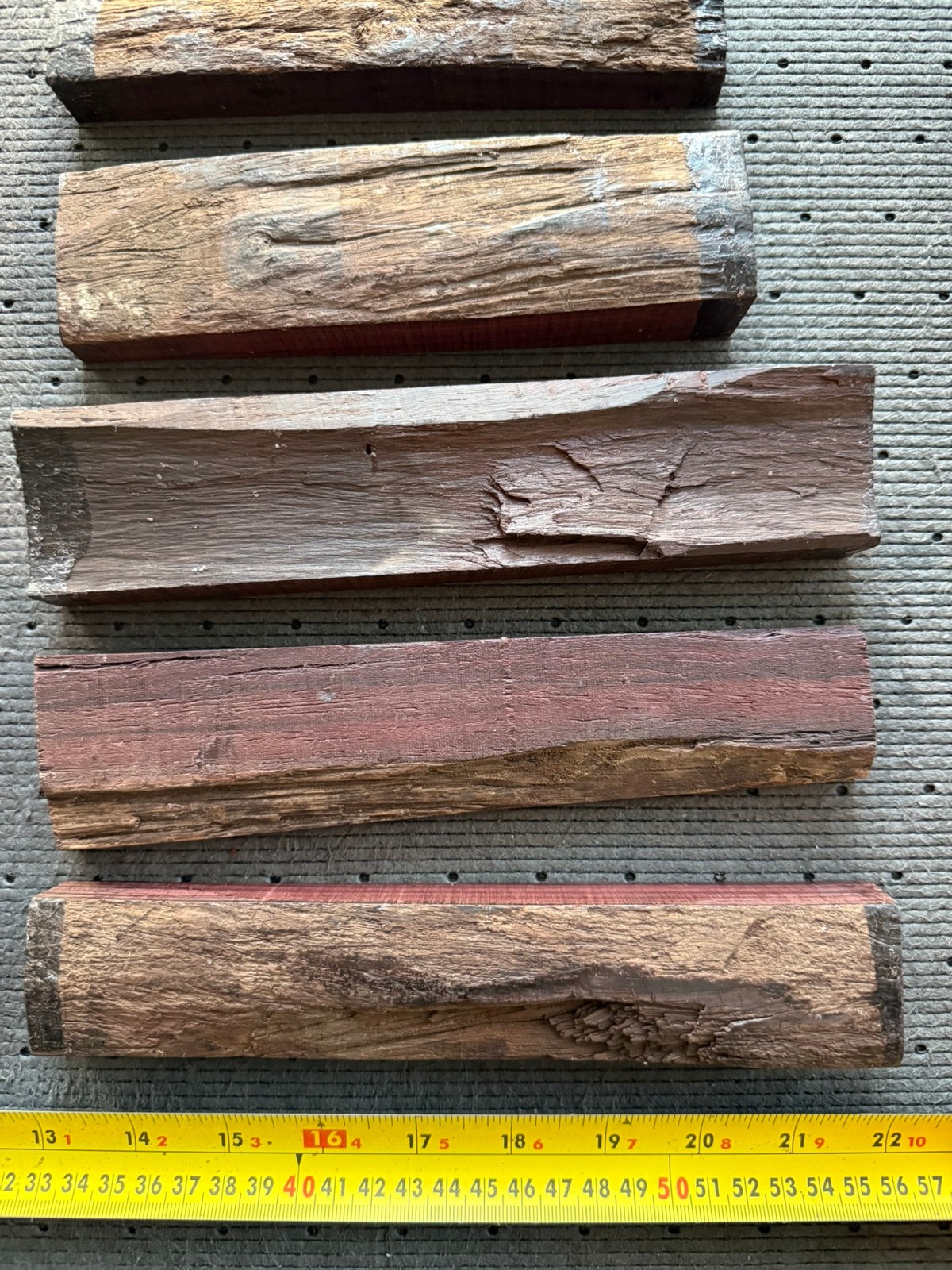 Bois de Rose 6 pounds box #20