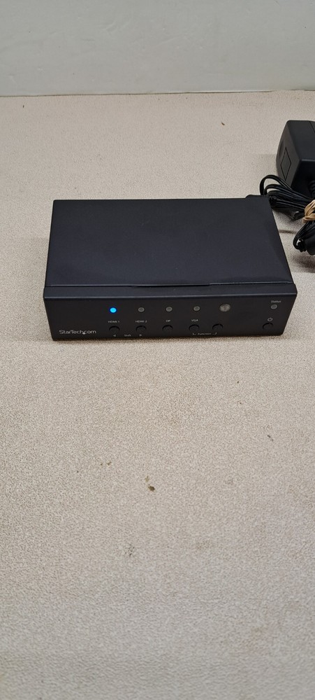 STARTECH.COM HDVGADP2HD SWITCH BETWEEN DISPLAYPORT, VGA OR TWO HDMI SOURCE 4K