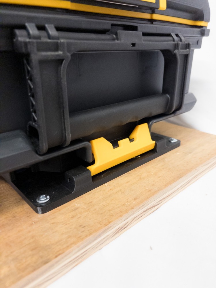 Dewalt ToughSystem 2.0 Bottom Latch Mount