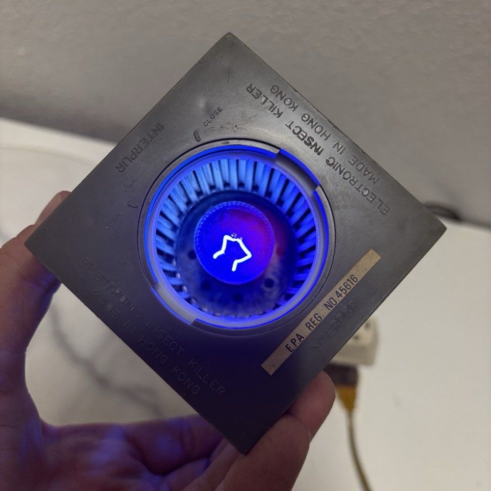 Vintage Small Interpur Electronic Bug Zapper Working