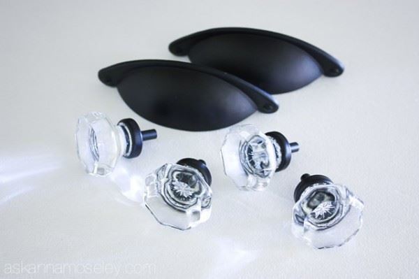 2-1/2" Country Store Cup Pull Matte Black