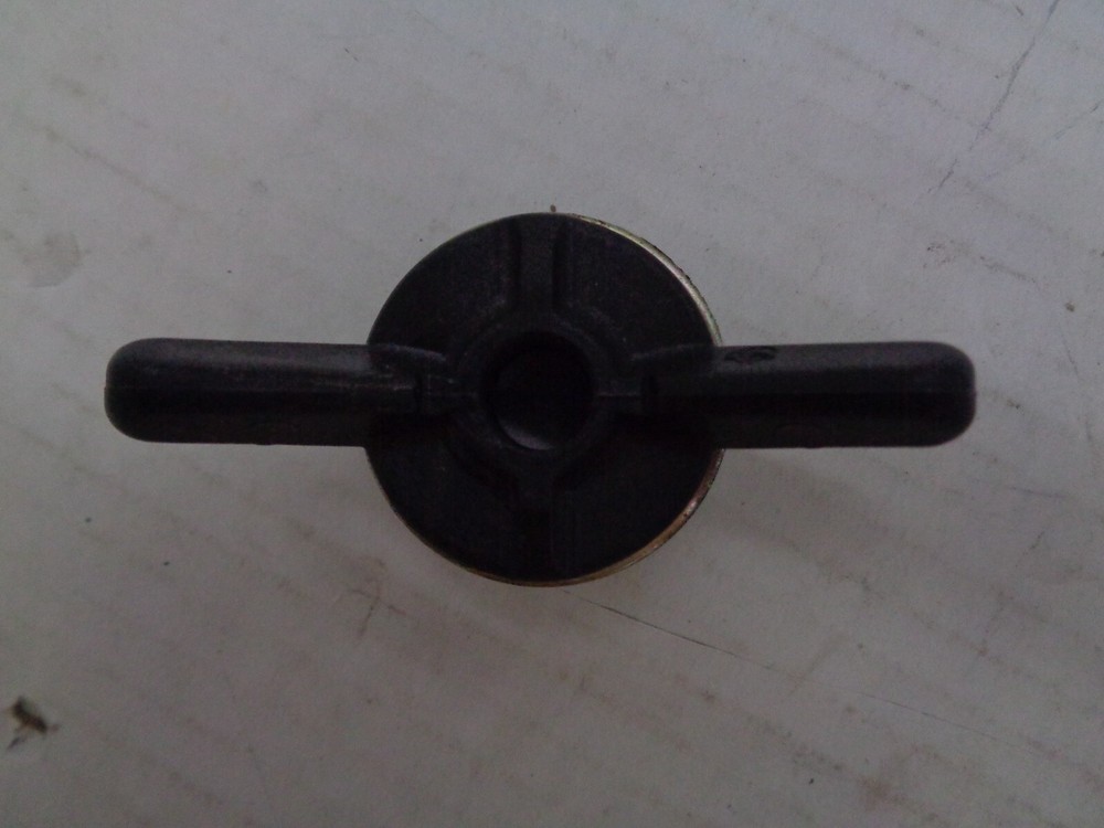 AGCO NUT/PRIMARY WING - 70269246 - BOX21