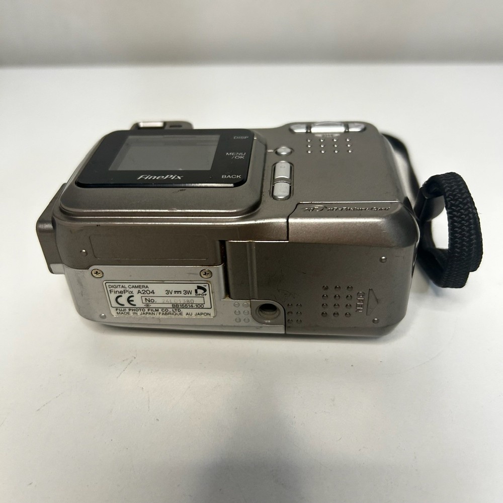 Fujifilm Digital Camera FinePix A204 2.0MP Silver - Tested