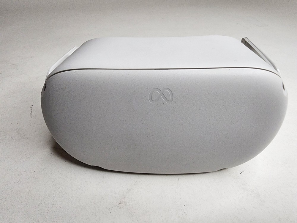 Meta Oculus Quest 2 Standalone VR Headset Only *Black Screen*