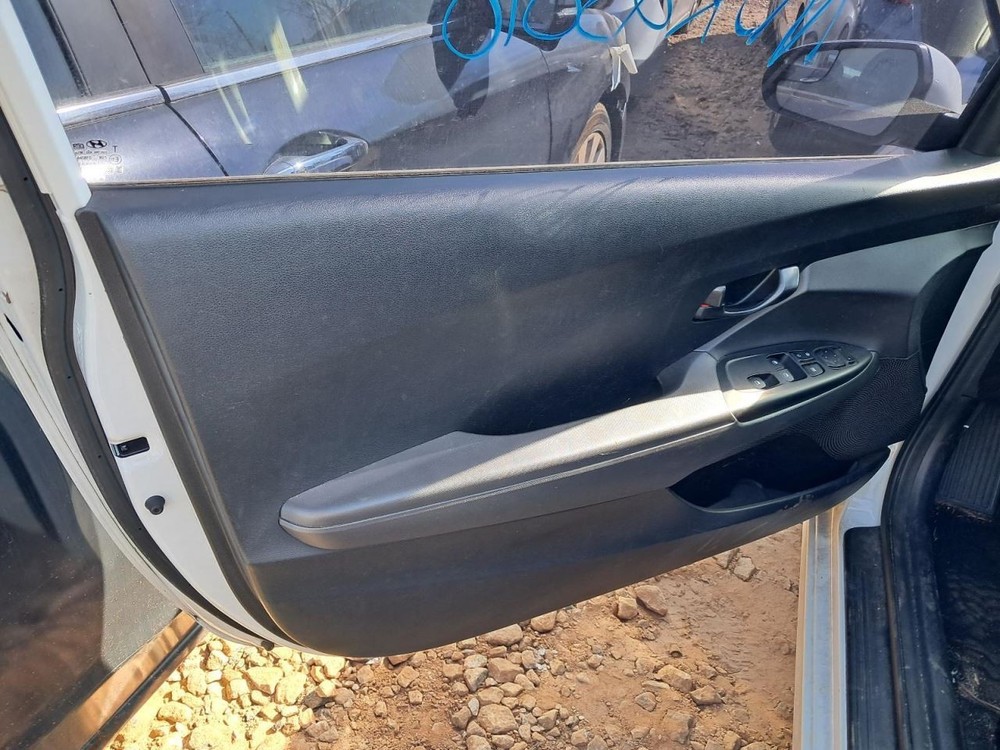 Fuse Box Engine Left Hand Engine Compartment Fits 19-21 VELOSTER 4869271