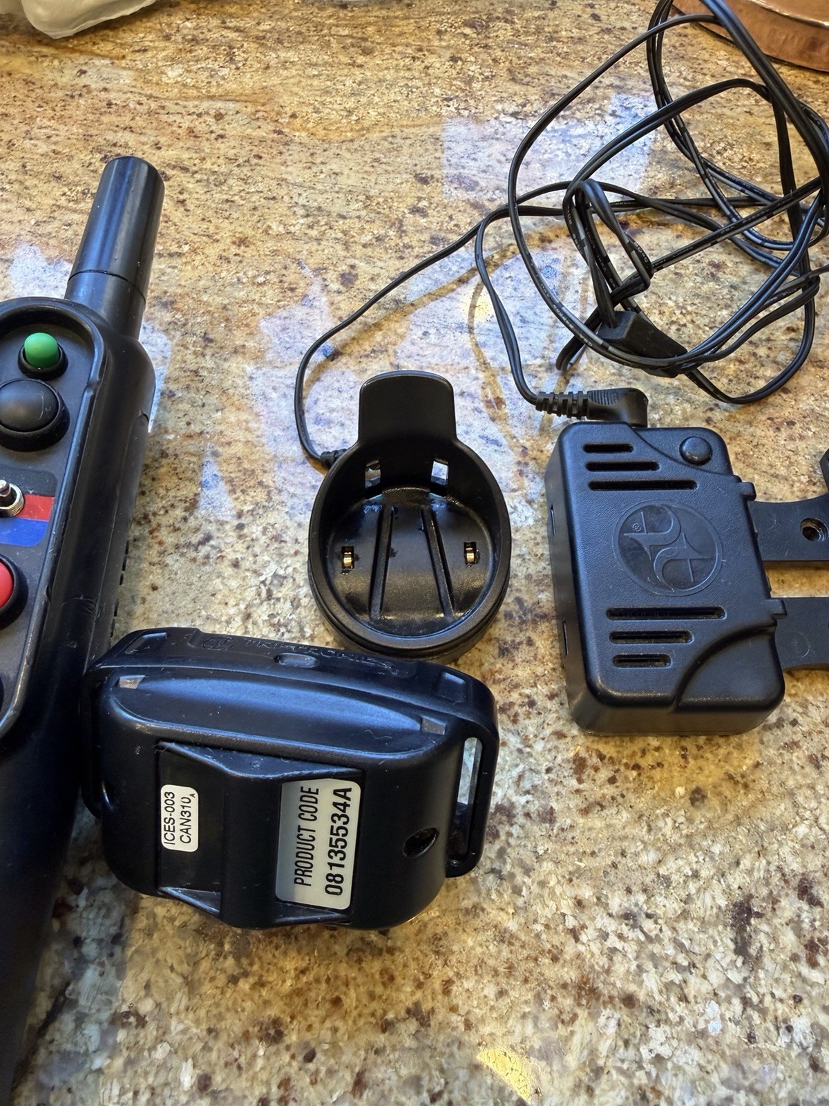 TRI-Tronics G3 Exp E-collar Pro 100 with Remote and Both Charging Bases. Tested