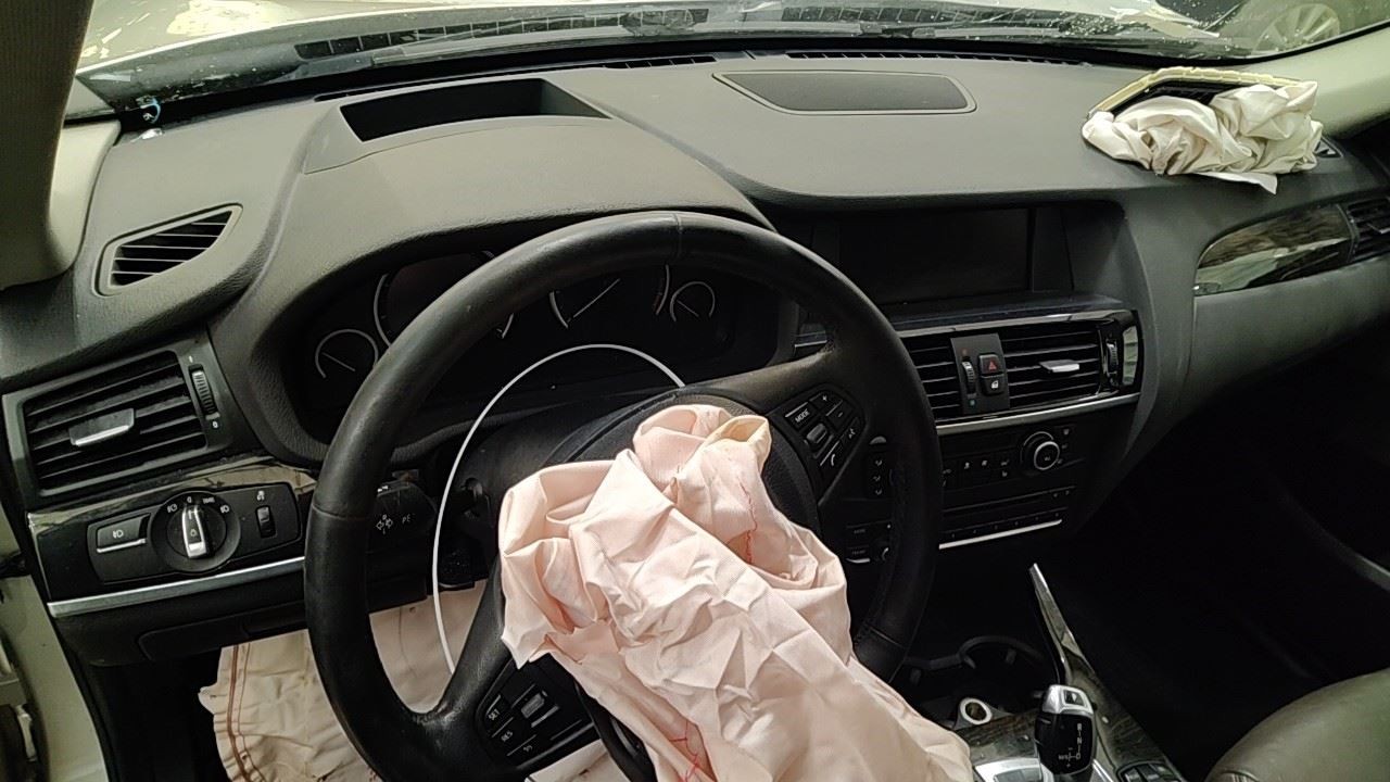 (LOCAL PICKUP ONLY) Trunk/Hatch/Tailgate With Power Opening And Closing Fits 11-