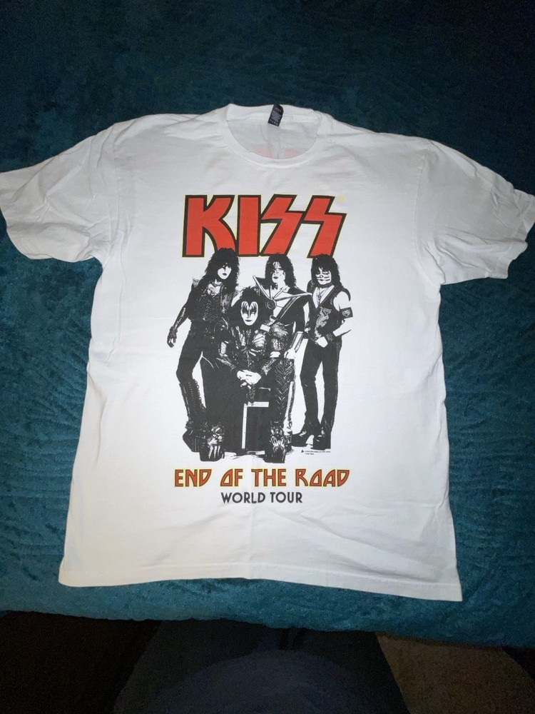 Kiss End of The Road World Tour Size Large White Short Sleeve Shirt
