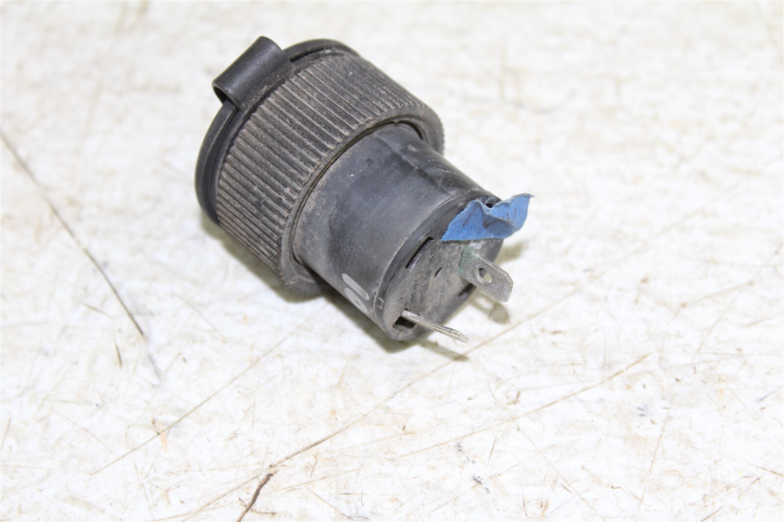 2005 Arctic Cat 500 4x4 Auto 12V DC Outlet Socket