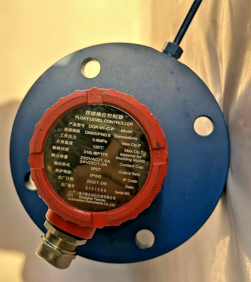 UQK-01-C-P FLOAT LEVEL SWITCH