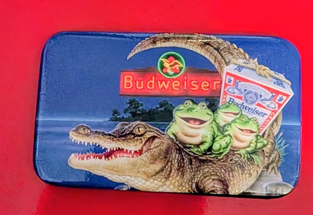 New Never Worn Budweiser Frog & Crocodile Button