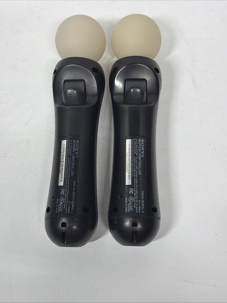 Sony PSVR Bundle: 2 Move Motion Controllers, v2 Camera CUH-ZEY2