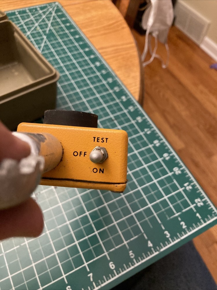 Memco Hot Horn Energized Cable Detector