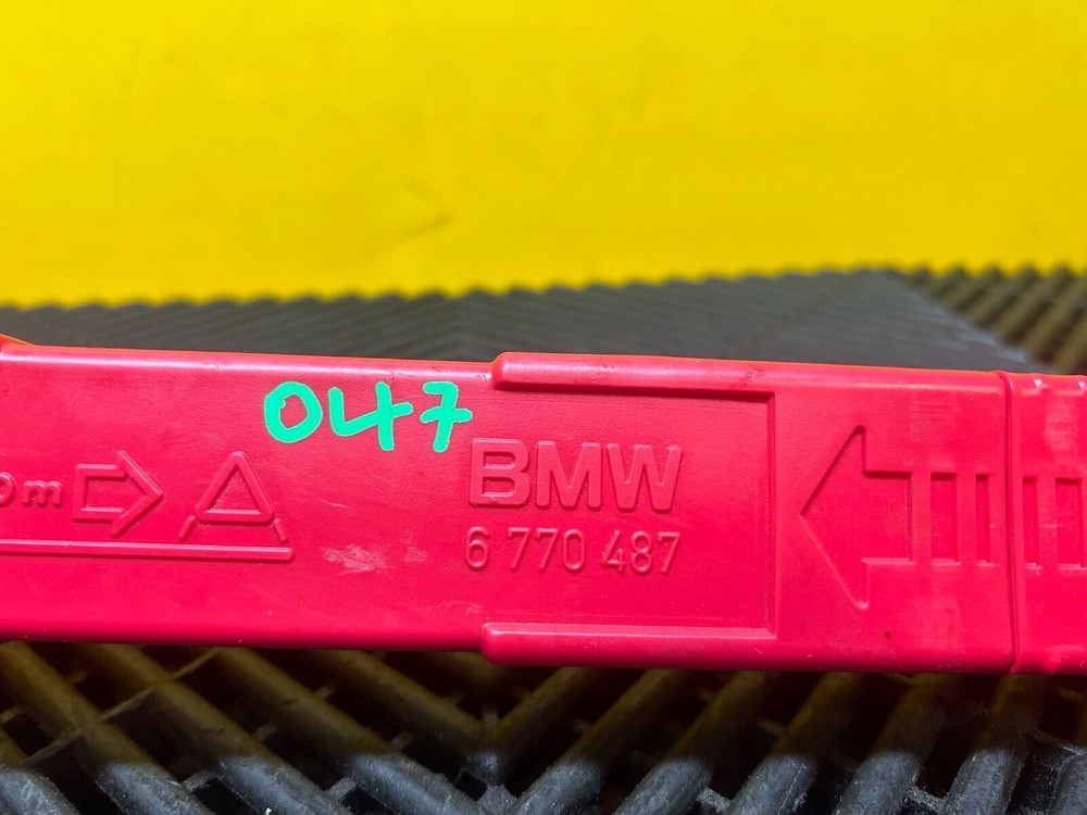 BMW Hazard Warning triangle with container 71606770487 6770487