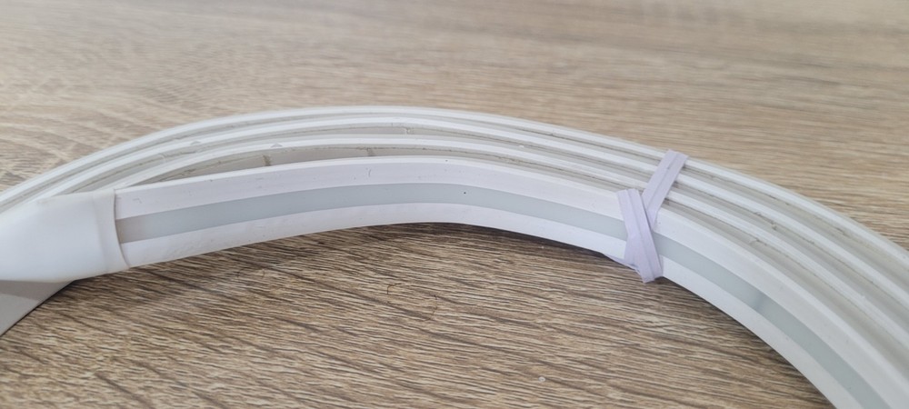 Philips Flexible Light Strip Model 9290029949 400K Compatable With 9290029950