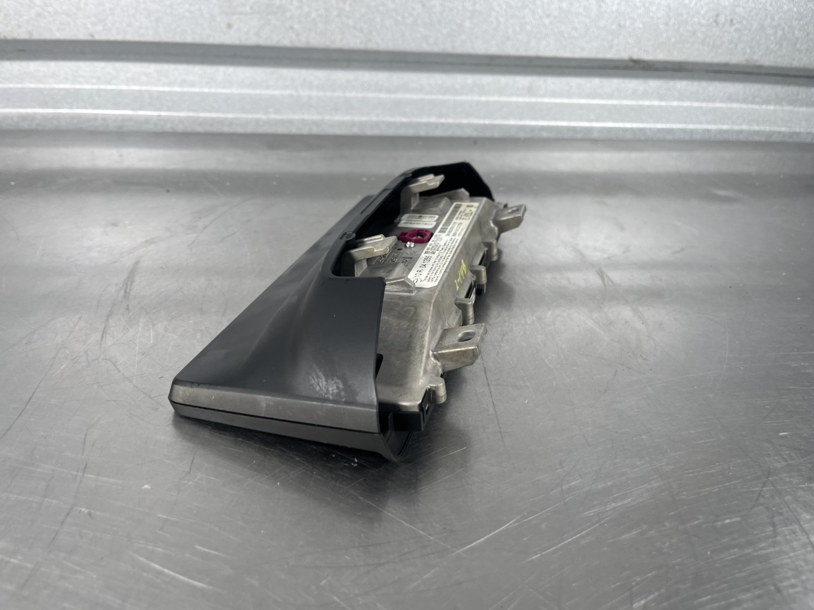 16–20 BMW 8.8” CID Display Screen OEM | F30 F32 F33 F36 F80 F82 6822626 01 OEM