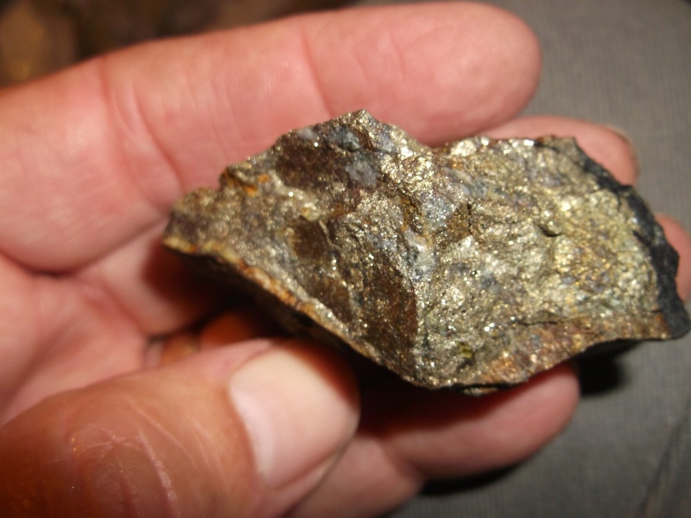 Gold, silver, copper, 95 grams samples ,ore high grade .