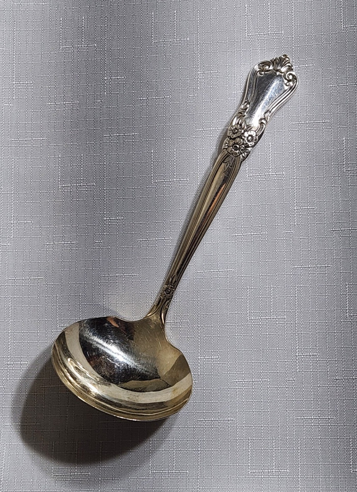 GRAVY LADLE VALLEY ROSE PATTERN ONEIDA ROGERS FLATWARE SILVER PLATE