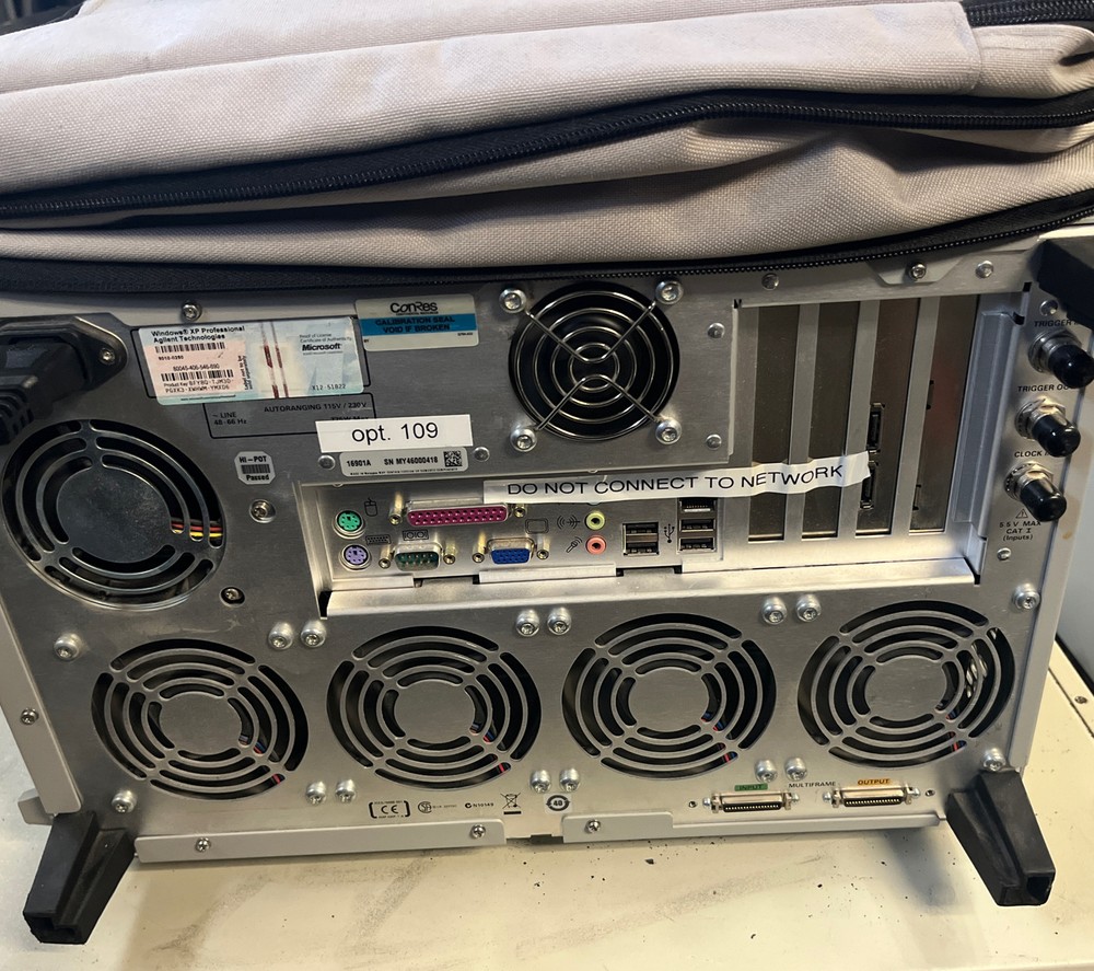 Agilent 16901A Logic Analysis System with Cables