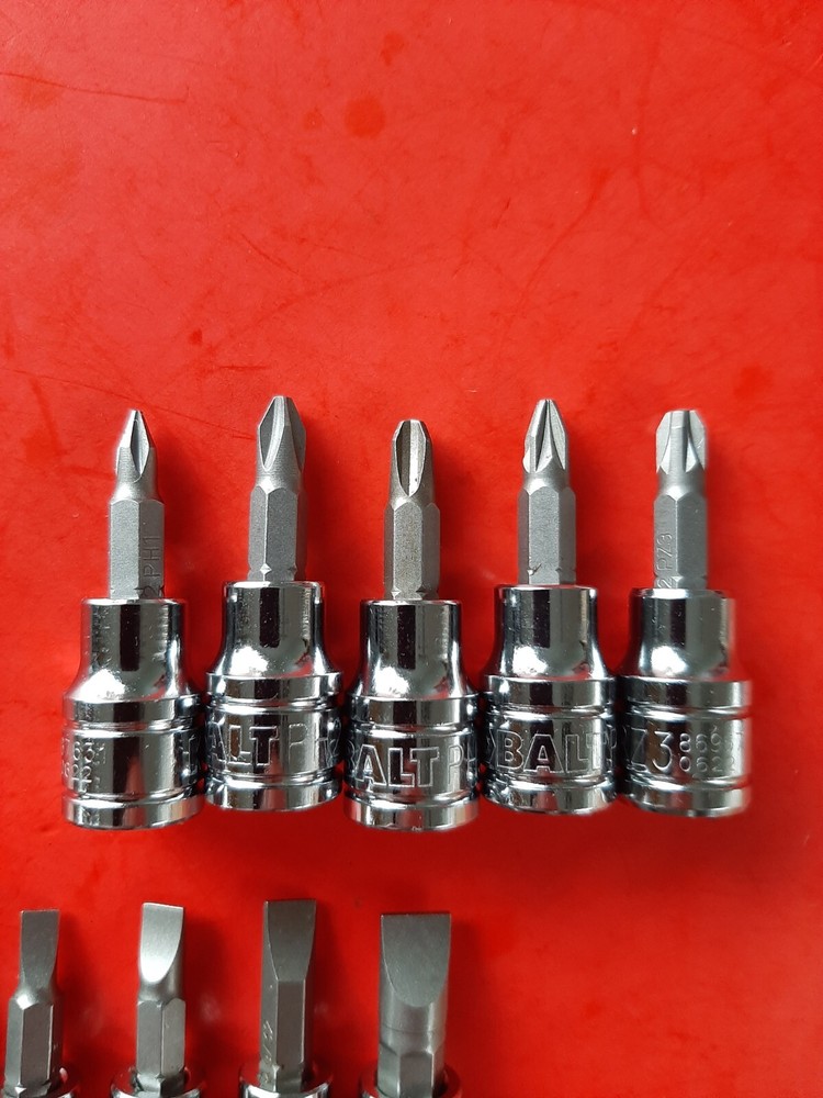 NEW KOBALT 16 Pc 1/4" 3/8 Dr Phillips Flat Tip Screwdriver Bit Driver Socket Set