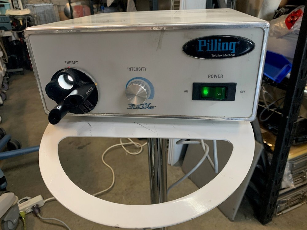 Pilling Teleflex 300Xe Light Source