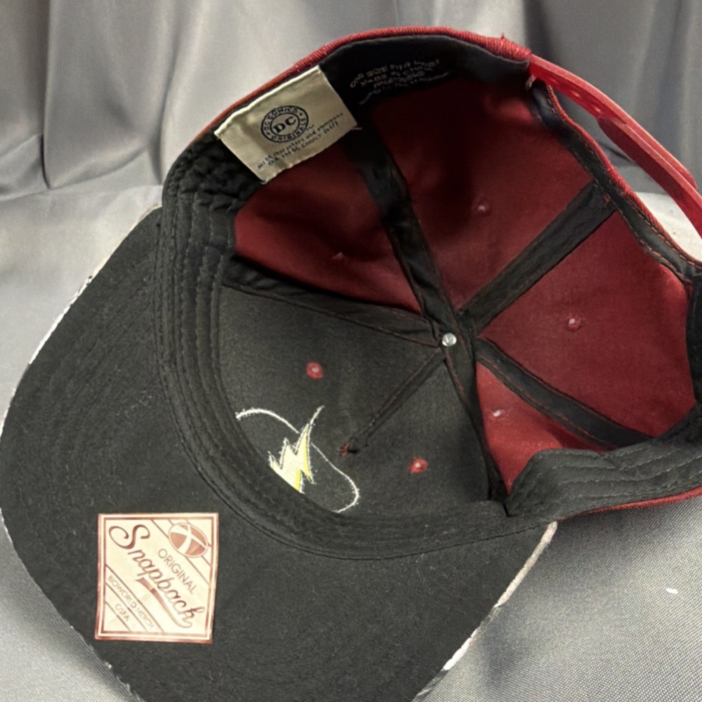 DC Comics The Flash Snapback Hat Red 2016 Comic Artwork Brim Superhero Cap