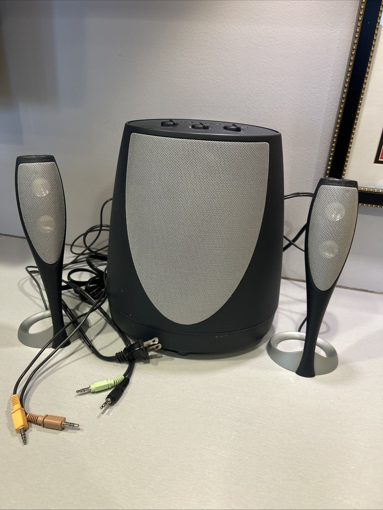 Harmon Kardon Model HK695-01 Computer  Multimedia Subwoofer/Speaker Set Working