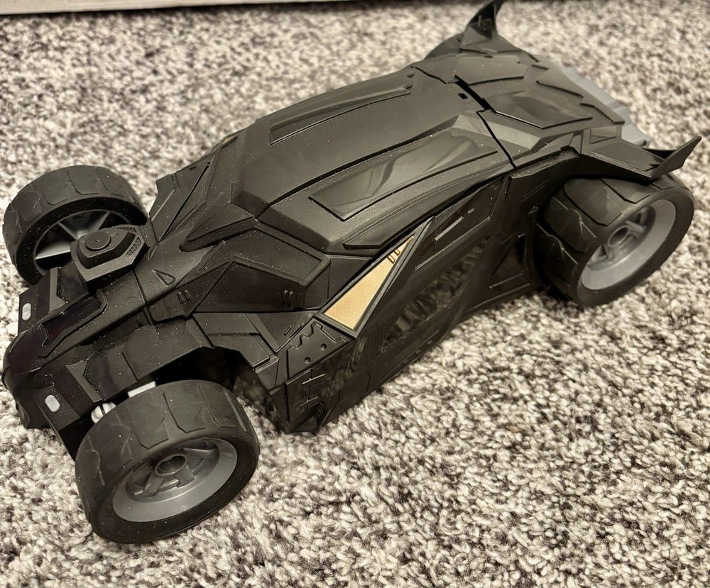Spin Master Batman Batmobile RC Remote Control Car w/ Action Figure Set