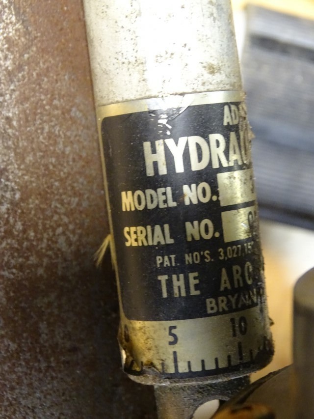 ARO PNEUMATIC SELF FEED DRILLING untested, 8255-A14-1