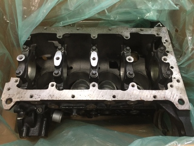 GM BLOCK 92067885 NEW OEM