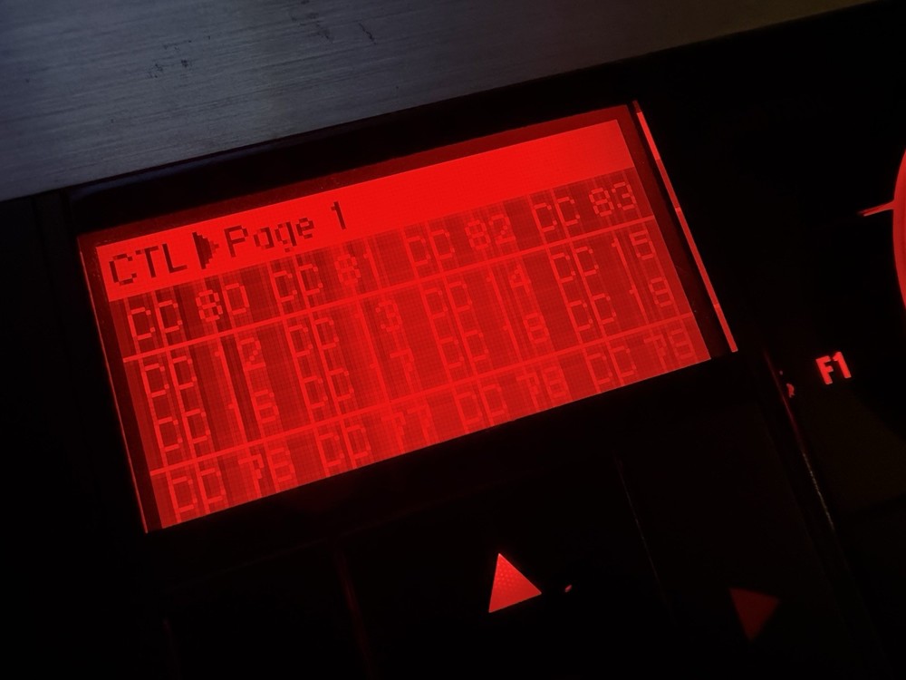 Native Instruments Kore 2 USB MIDI Controller