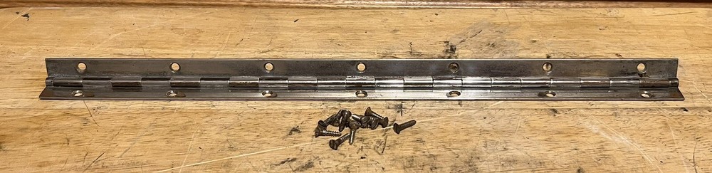 Victrola X Phonograph Lid Hinge