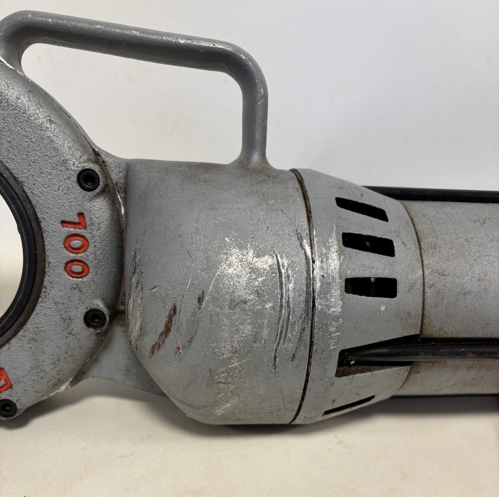 Ridgid Model 700 Hand Held Pipe Threader in New Toledo Storage Box